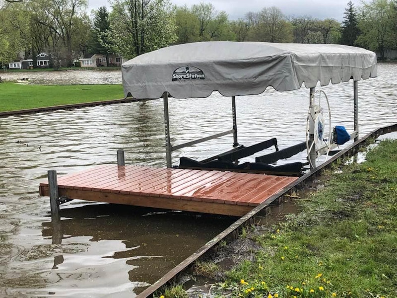 dock and boat lift_wauconda-IL