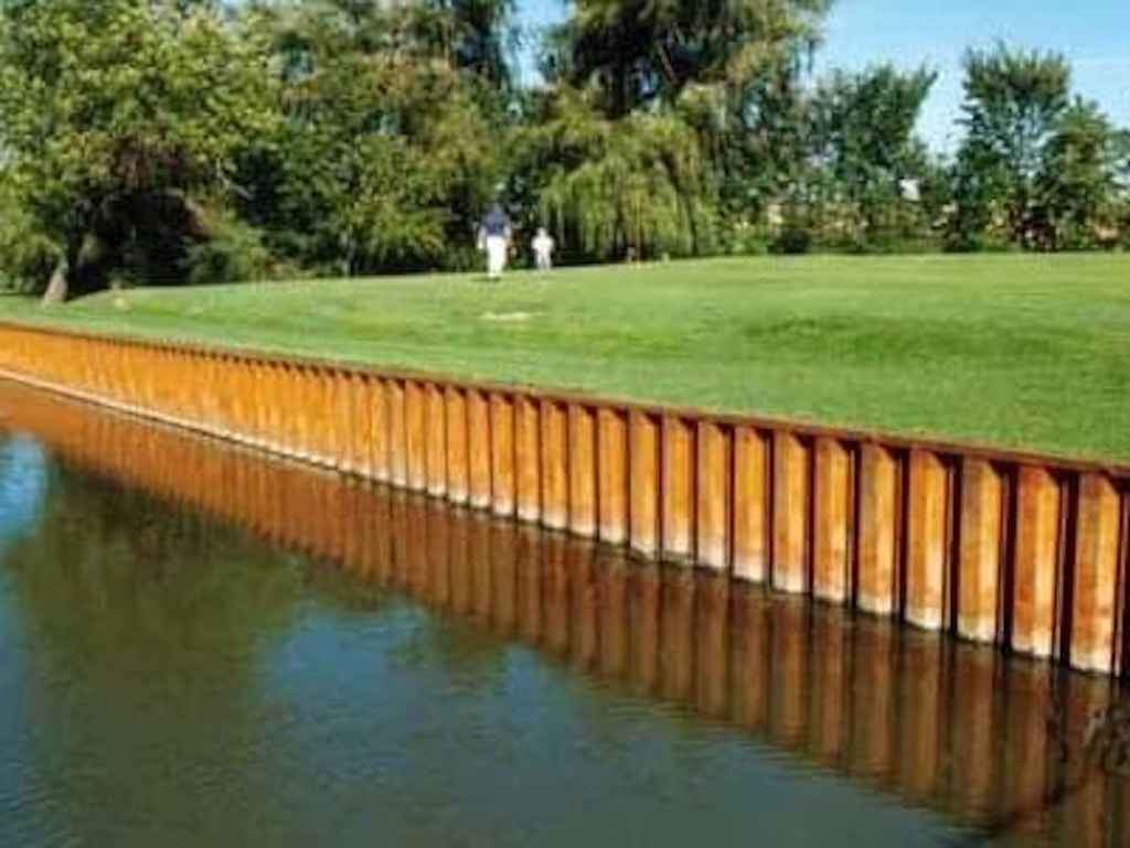 steel lake wall installation_Big Foot Country Club-1_Fontana, WI