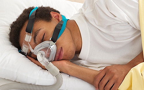 Sleep apnea treatment involves a cpap device