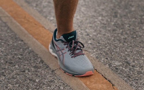 supportive shoes help foot cramps